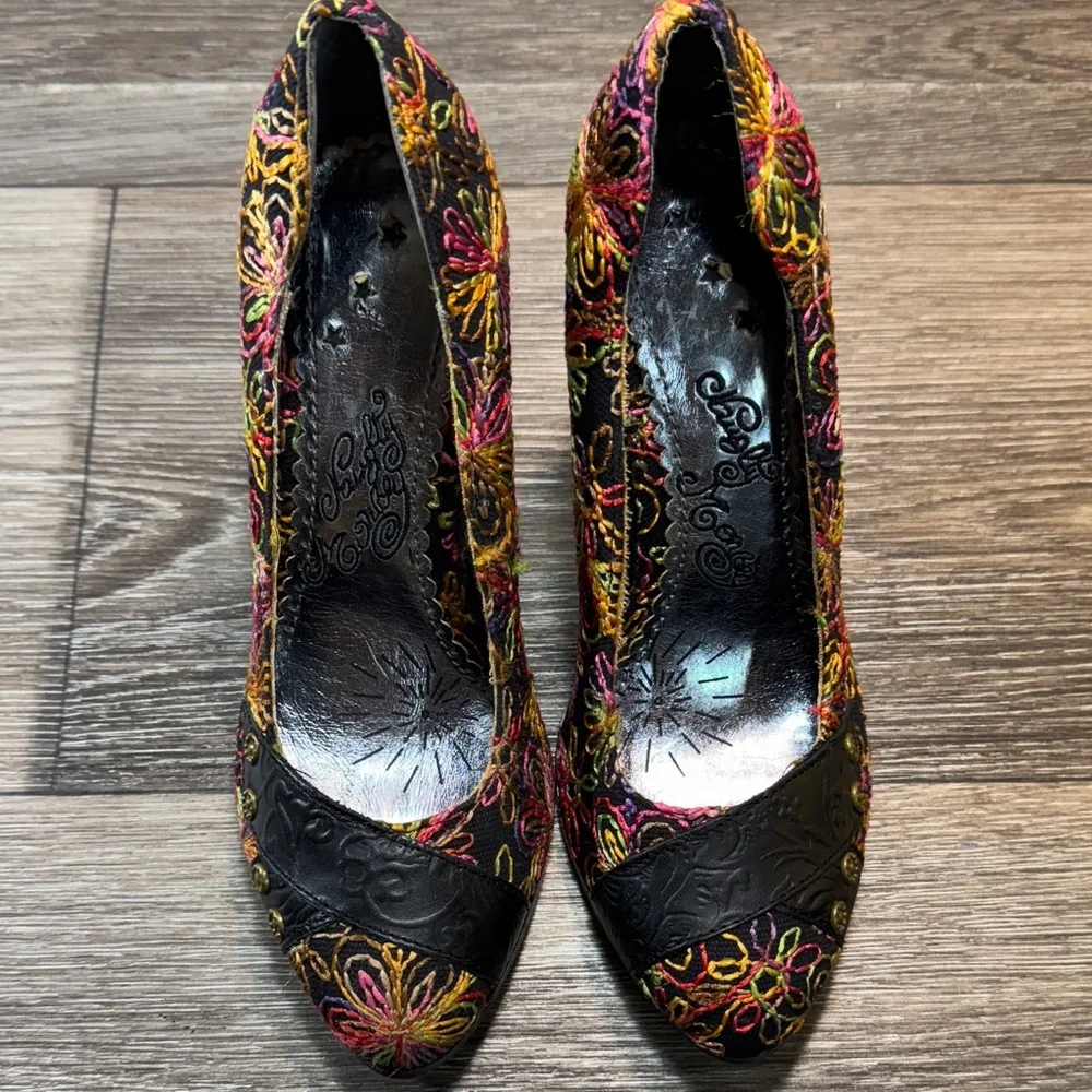 Naughty Monkey Embroidered Women's Heels woman’s 6 (s68)
